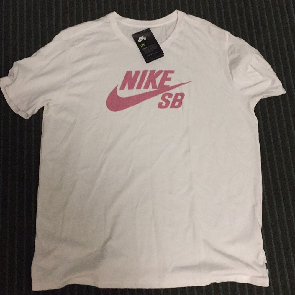 Nike sb t shirt